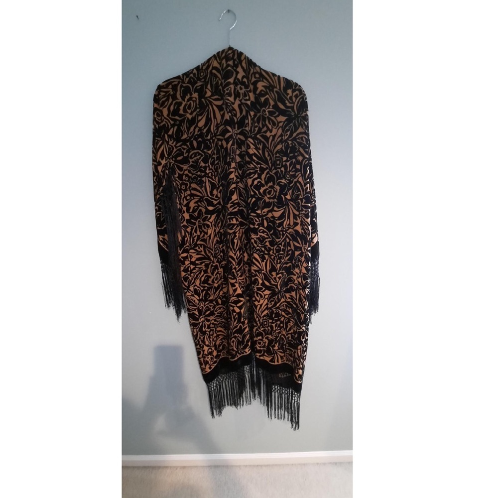 Coverup - Picture 2 of 3